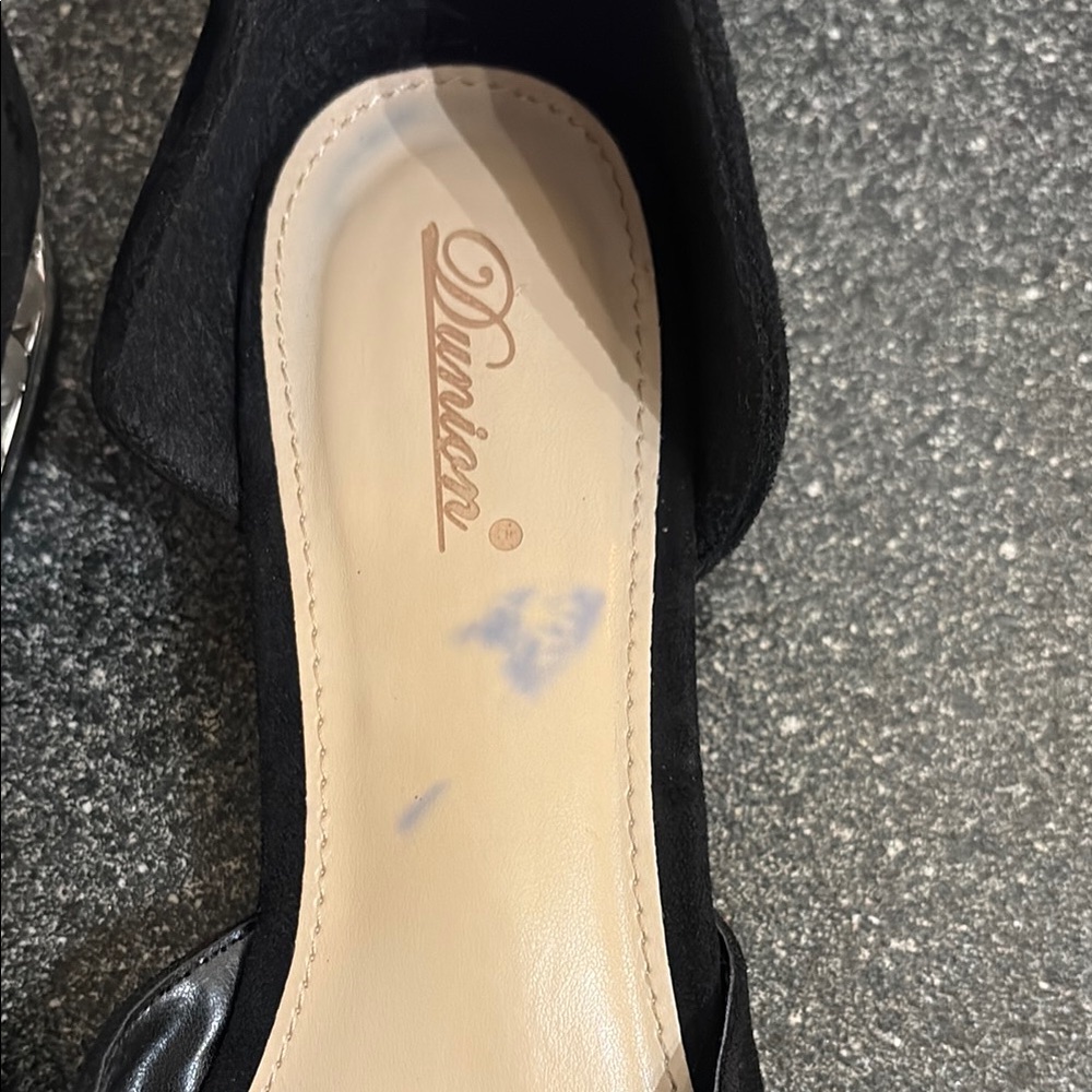 Chic Black Open-Toe Sandals - Picture 3 of 12